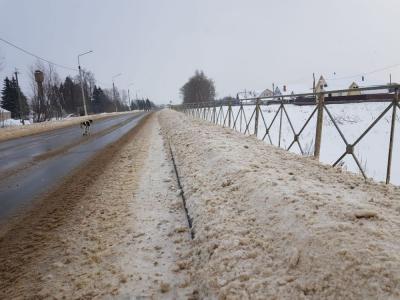 Болховчане рассчитывают, что до следующего снегопада все тротуары, остановки и мосты будут расчищены